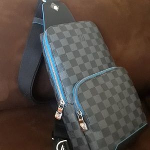lv blue sling bolsa